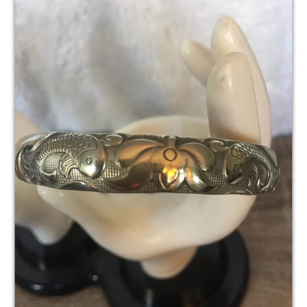 46 Grams Sterling Silver Bracelet Rare Stunning Engraved Koi & Lily Pad Bangle.